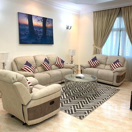 Apartamento Al Misrea Tower Manama Exterior foto